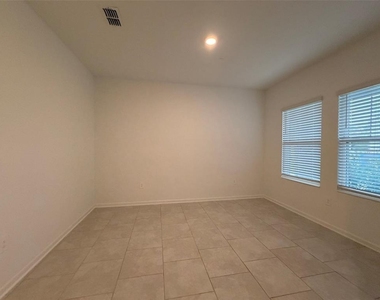 2165 Sweet Honey Lane - Photo Thumbnail 2