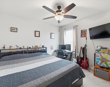 3979 Capital Reef Way - Photo Thumbnail 12