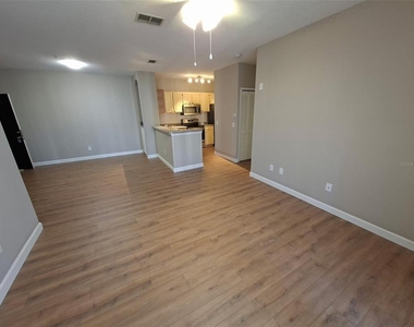 2639 Maitland Crossing Way - Photo Thumbnail 3