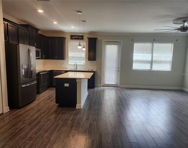 8506 Arcadia Lane - Photo Thumbnail 3
