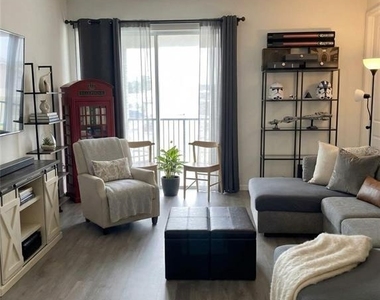 1241 Forest Gate Circle - Photo Thumbnail 2