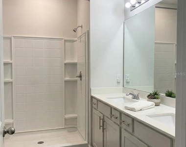 1241 Forest Gate Circle - Photo Thumbnail 8