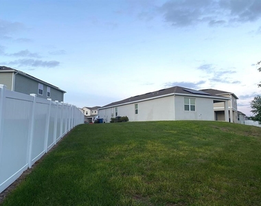 1241 Forest Gate Circle - Photo Thumbnail 14