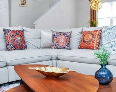 9009 Egret Mills Terrace - Photo Thumbnail 5