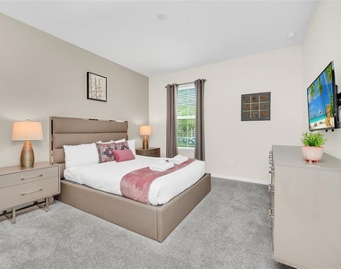 9009 Egret Mills Terrace - Photo Thumbnail 22