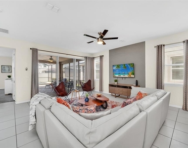 9009 Egret Mills Terrace - Photo Thumbnail 3