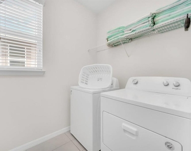 9009 Egret Mills Terrace - Photo Thumbnail 35