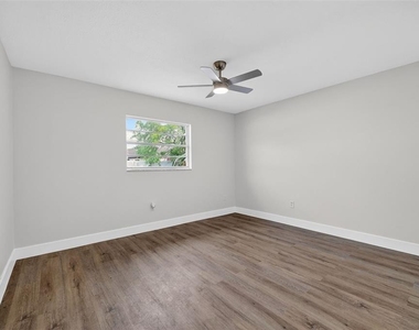 9826 Pocono Street - Photo Thumbnail 9