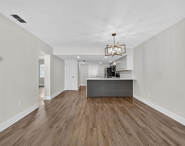 9826 Pocono Street - Photo Thumbnail 2
