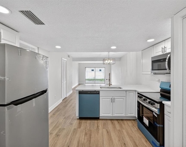9824 Pocono Street - Photo Thumbnail 6