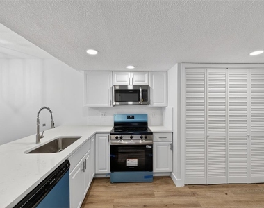 9824 Pocono Street - Photo Thumbnail 5