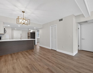 9824 Pocono Street - Photo Thumbnail 2