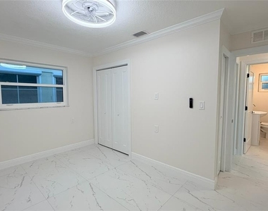 3727 Overlook Drive Ne - Photo Thumbnail 7