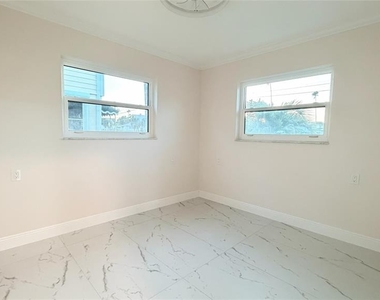 3727 Overlook Drive Ne - Photo Thumbnail 6