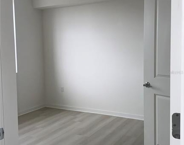 5587 Millenia Park Boulevard - Photo Thumbnail 16