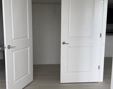 5587 Millenia Park Boulevard - Photo Thumbnail 17