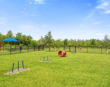 4657 Bernard Boulevard - Photo Thumbnail 29