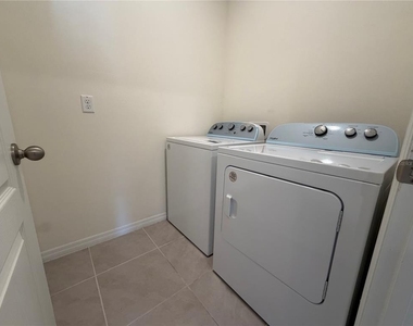 4657 Bernard Boulevard - Photo Thumbnail 35