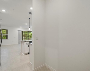 5273 Luisa Court - Photo Thumbnail 18