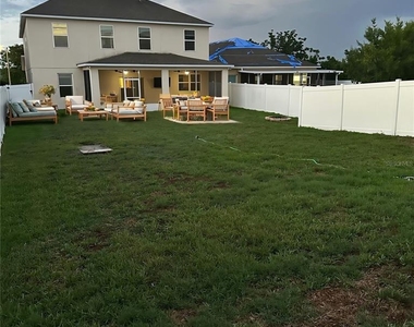 944 Killarney Lane - Photo Thumbnail 2