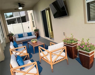 944 Killarney Lane - Photo Thumbnail 13