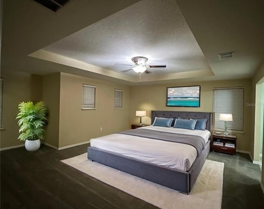 944 Killarney Lane - Photo Thumbnail 11