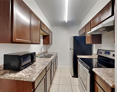 3071 Willow Bend Boulevard - Photo Thumbnail 10