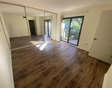 3810 Saxon Drive - Photo Thumbnail 14