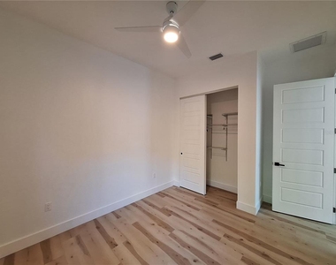 289 Albatross Road - Photo Thumbnail 21
