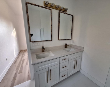 289 Albatross Road - Photo Thumbnail 14