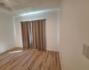 289 Albatross Road - Photo Thumbnail 11
