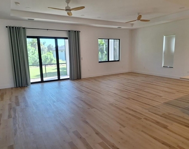 289 Albatross Road - Photo Thumbnail 4