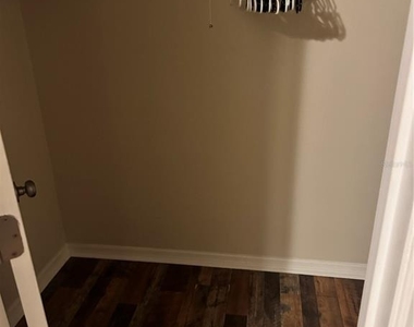4399 Mundella Circle - Photo Thumbnail 16
