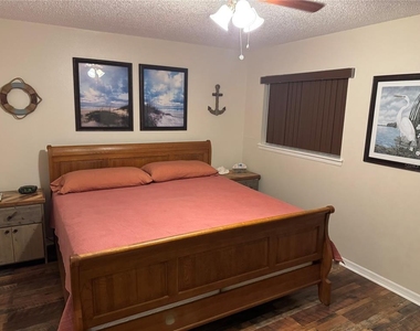 4399 Mundella Circle - Photo Thumbnail 13