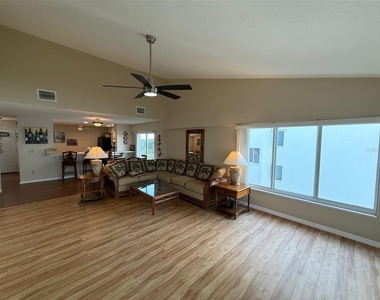 1477 Park Beach Circle - Photo Thumbnail 11