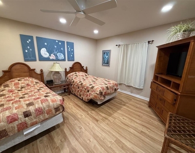 1477 Park Beach Circle - Photo Thumbnail 6