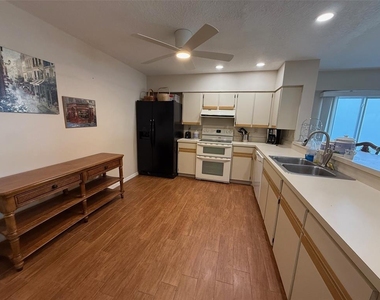 1477 Park Beach Circle - Photo Thumbnail 3