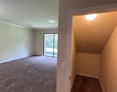 7287 Ketch Place - Photo Thumbnail 8