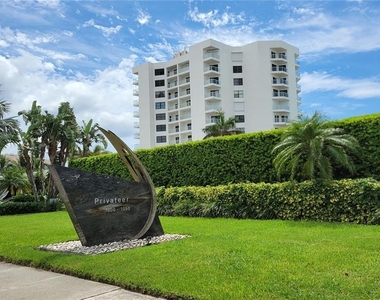 1000 Longboat Club Road - Photo Thumbnail 46
