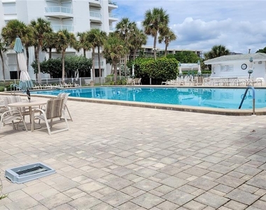 1000 Longboat Club Road - Photo Thumbnail 22