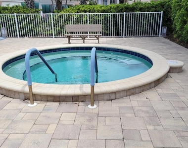 1000 Longboat Club Road - Photo Thumbnail 23