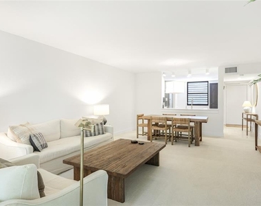 303 Springdale Drive - Photo Thumbnail 9