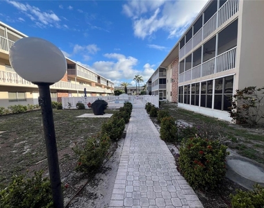3755 S School Avenue - Photo Thumbnail 16