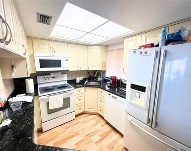 3755 S School Avenue - Photo Thumbnail 5