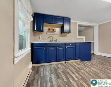 123 Jamestown Street - Photo Thumbnail 5