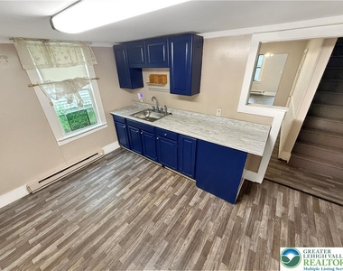 123 Jamestown Street - Photo Thumbnail 6