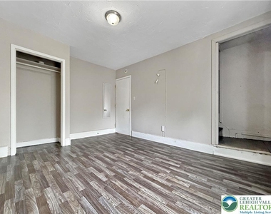 123 Jamestown Street - Photo Thumbnail 7