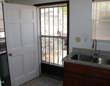 3526 Nations Avenue - Photo Thumbnail 2