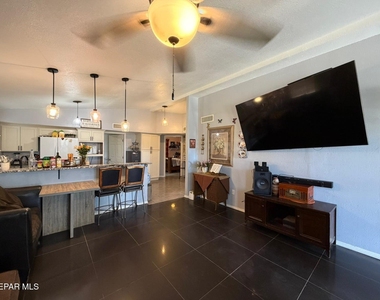 14624 Achim Drive - Photo Thumbnail 7