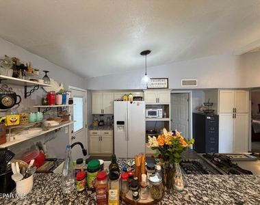 14624 Achim Drive - Photo Thumbnail 13